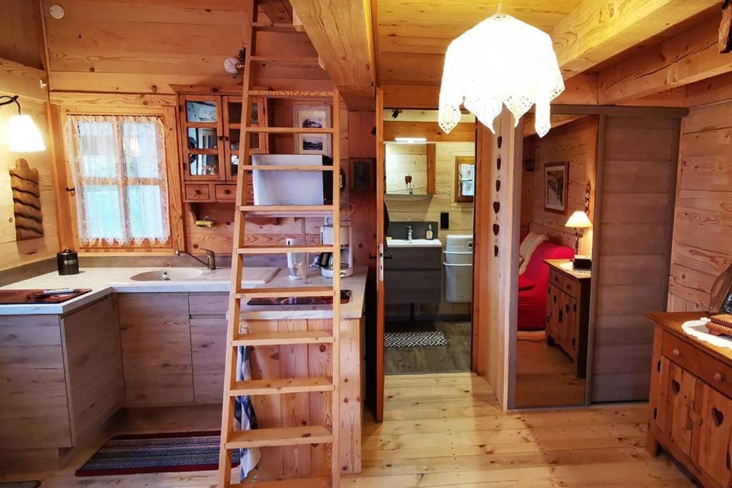 Au Petit Chalet Avec Son Spa - Escapade En Amoureux ! Cruet Exteriör bild